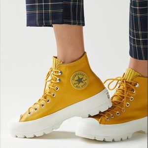 CONVERSE Women's Chuck Taylor All Star Gore-tex Lugged Waterproof Leather Shoes